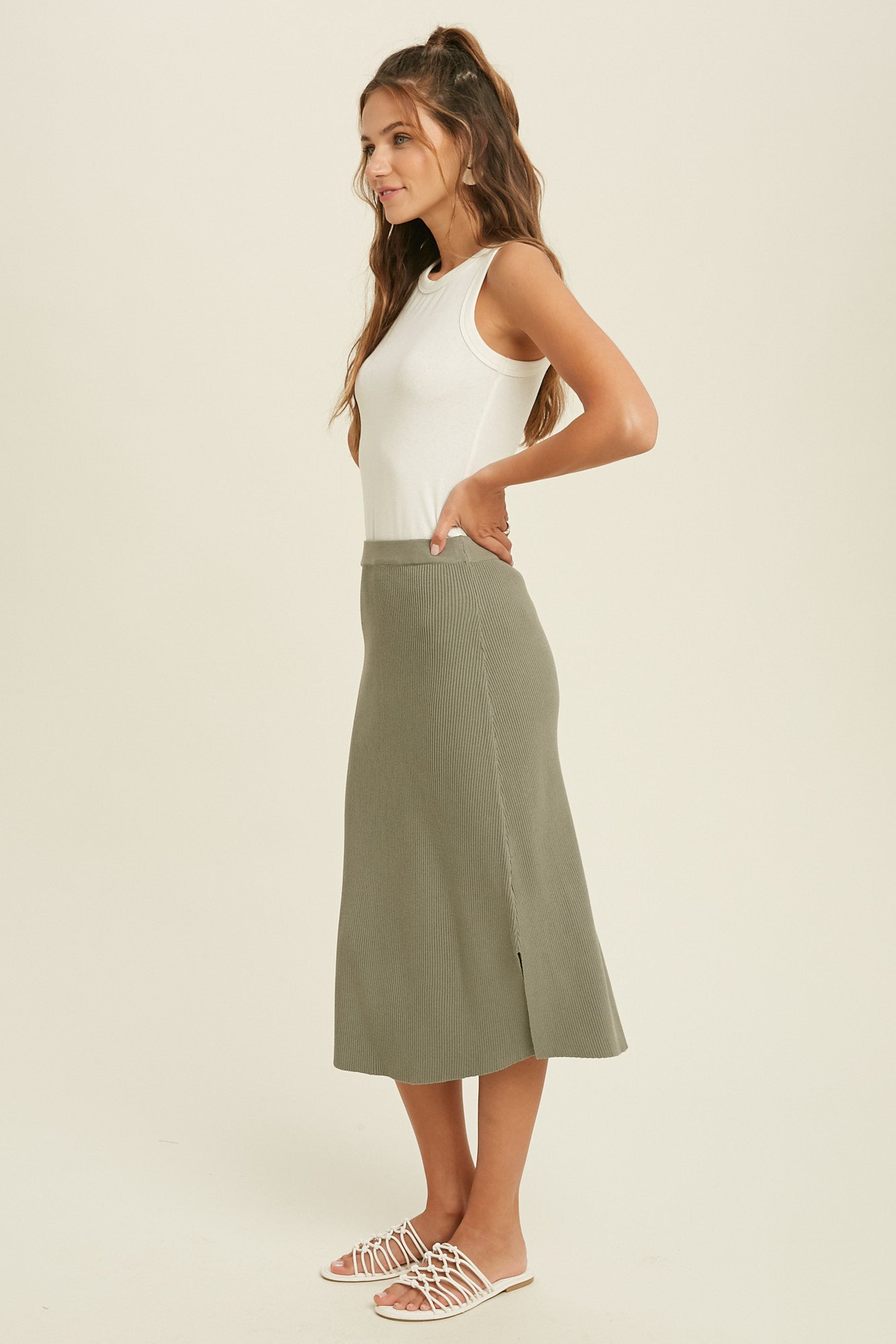 Crew neck sleeveless fitted rib tank top Tank Top Wishlist