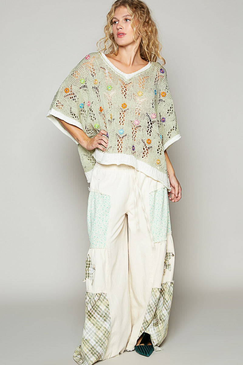 Flower pattern v-neck sleeveless sweater top
