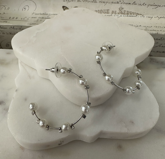 Its Sense wire pearl earrings Earrings Dallas Market Center   