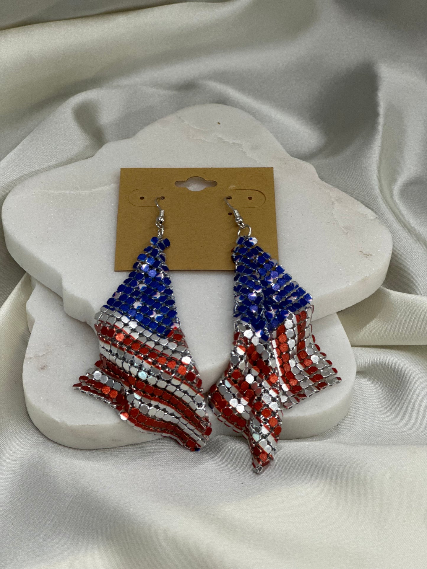 Red white blue USA flag wavy chain mesh earrings Earrings Accessories To Go