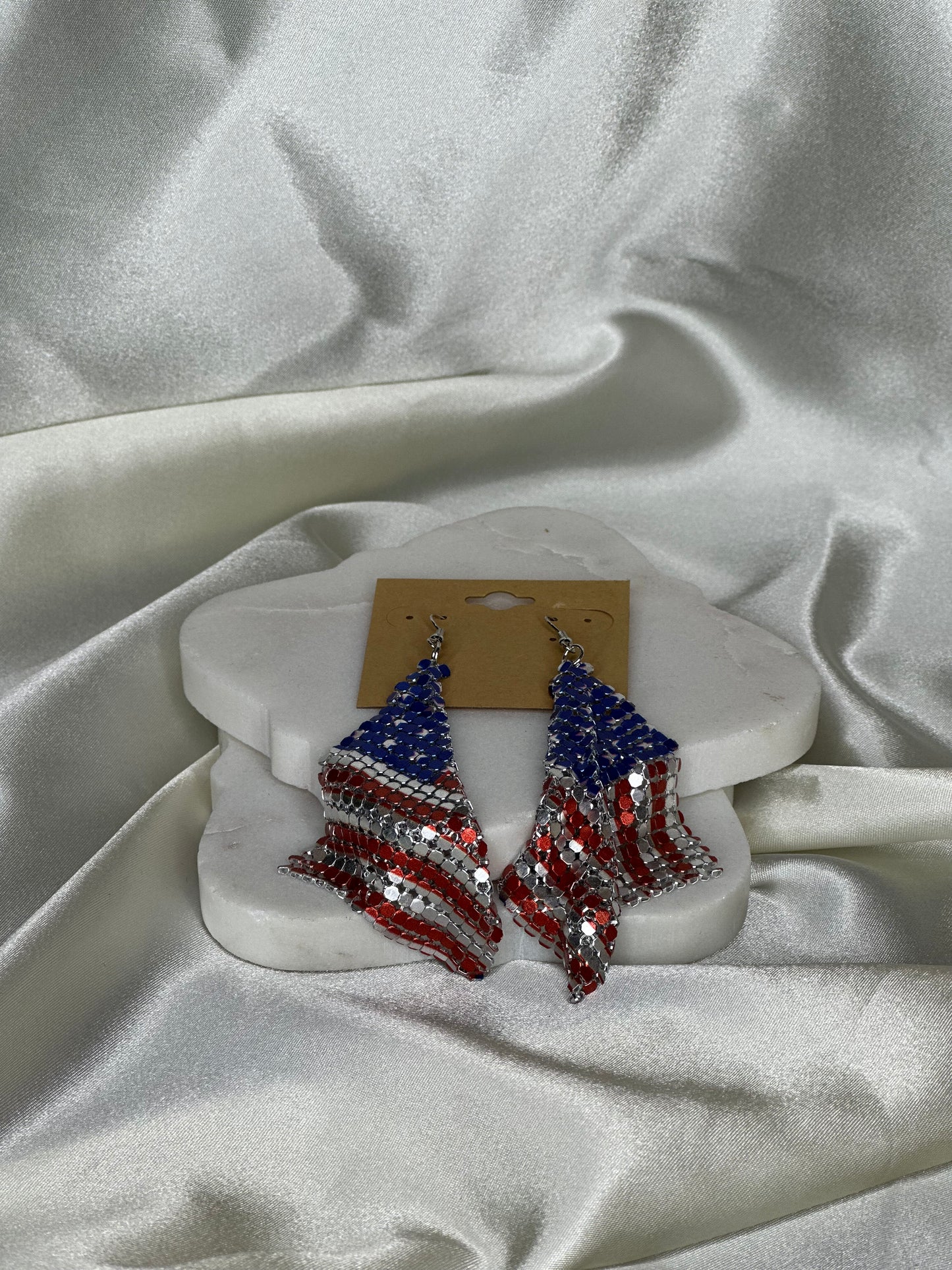 Red white blue USA flag wavy chain mesh earrings Earrings Accessories To Go