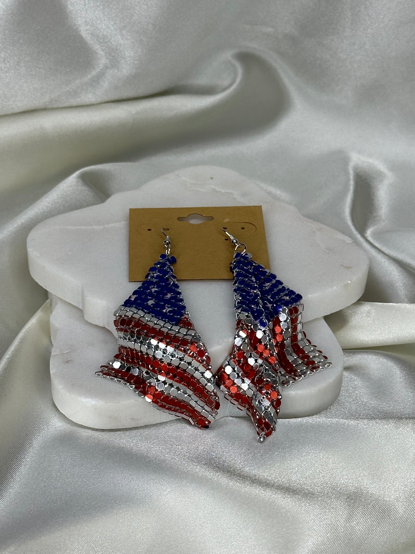 Red white blue USA flag wavy chain mesh earrings Earrings Accessories To Go