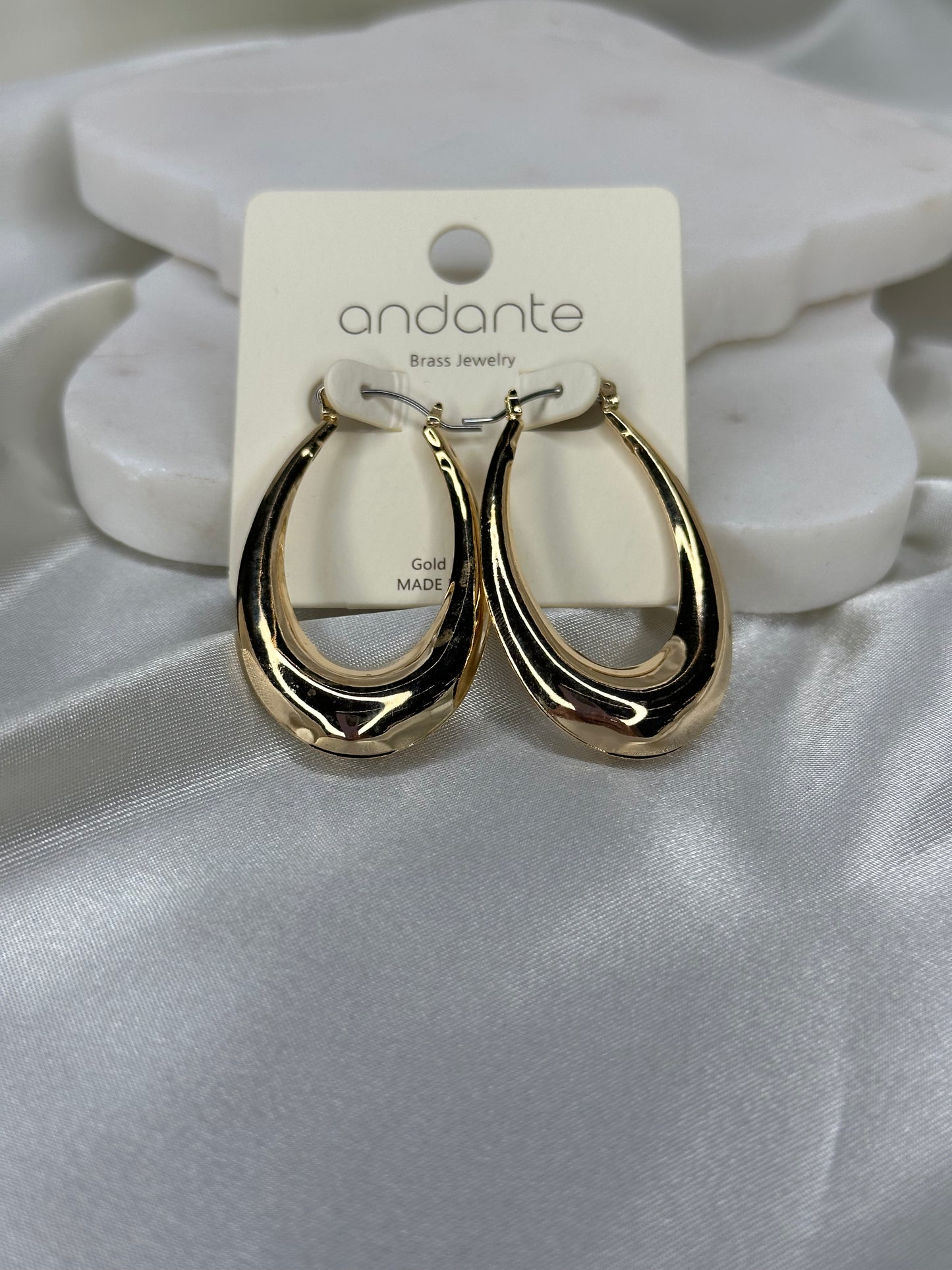 Metallic hoop earring Earrings Kinsey Designs