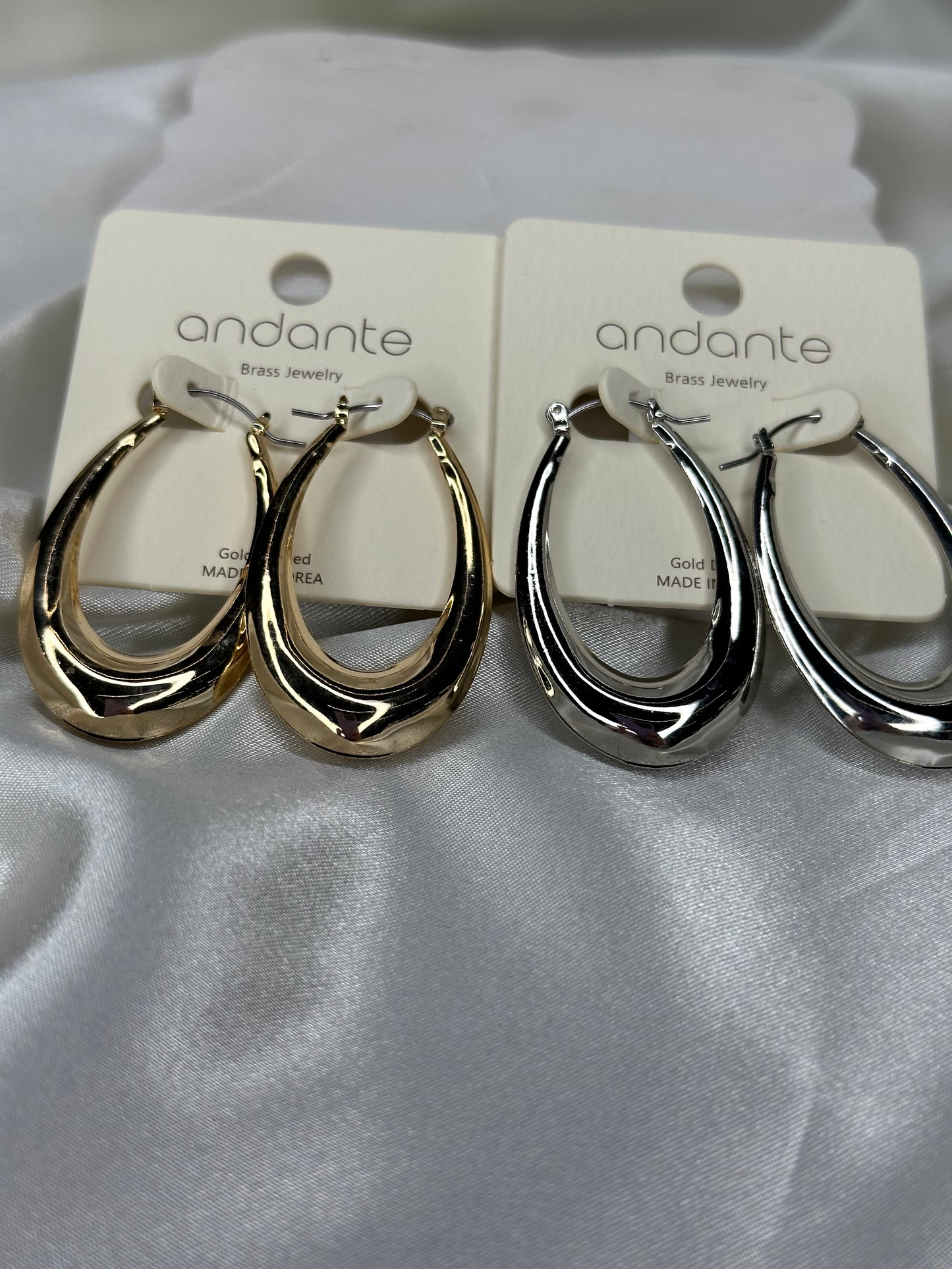 Metallic hoop earring Earrings Kinsey Designs