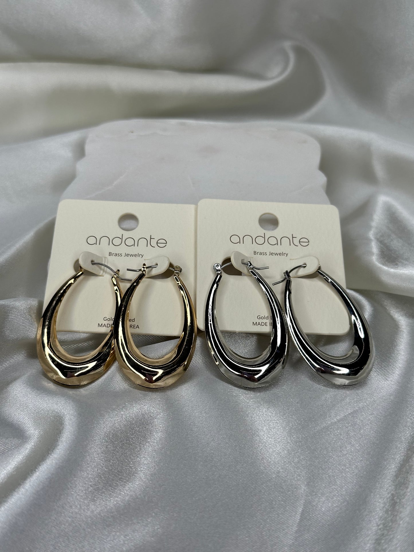 Metallic hoop earring Earrings Kinsey Designs