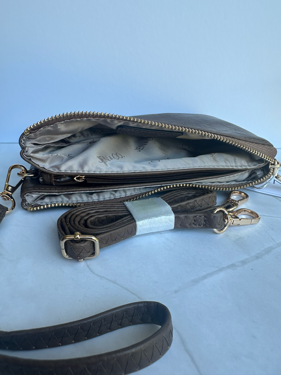 Jen & Co 3 Riley monogrammable compartment crossbody/wristlet purse