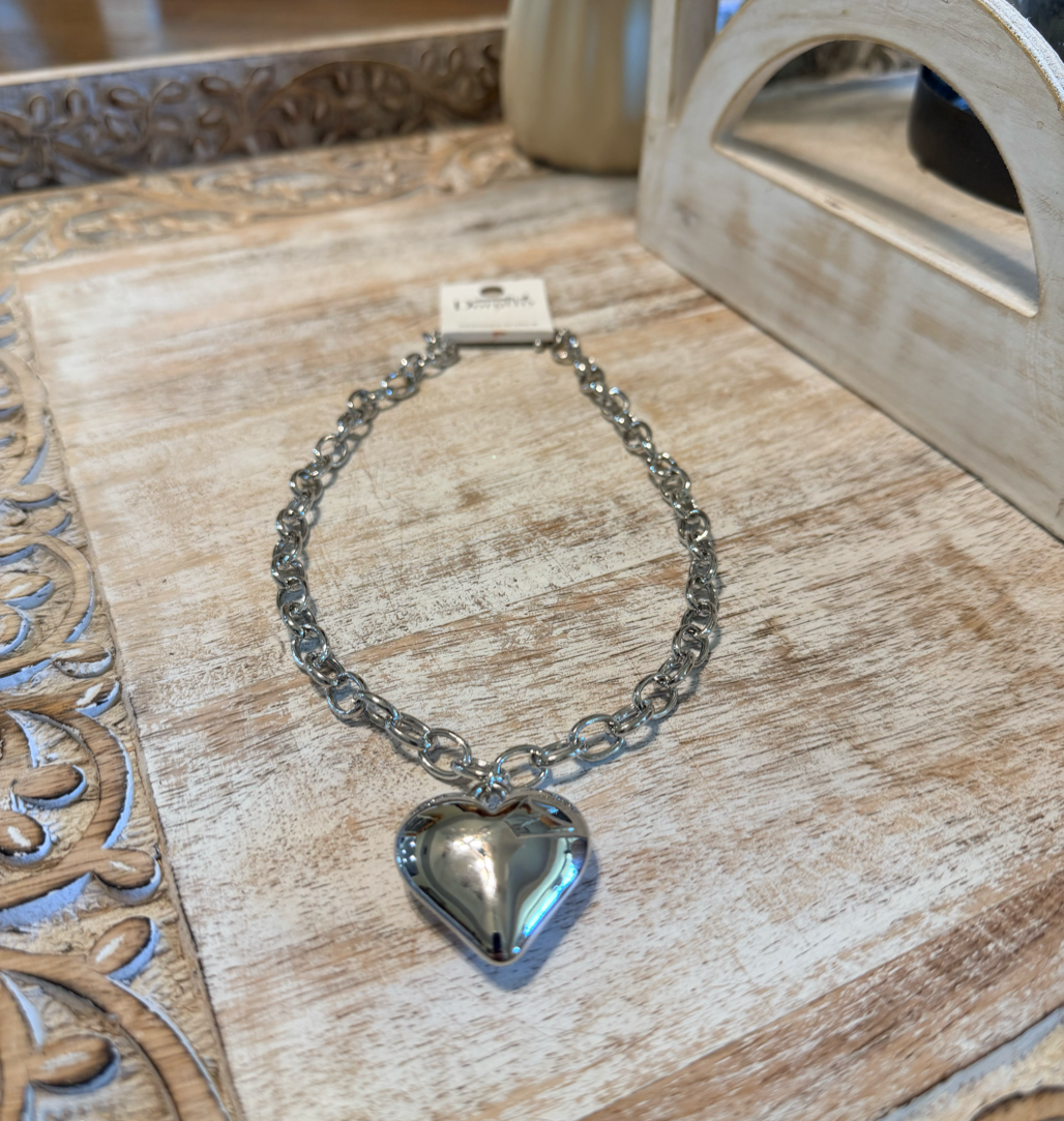 Small heart necklace