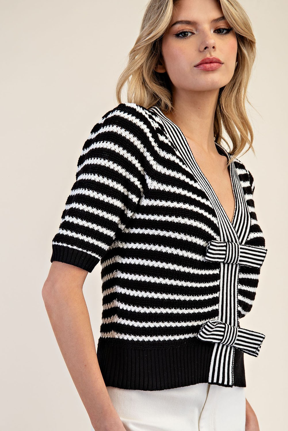 Striped V-neck short sleeve knit cardigan