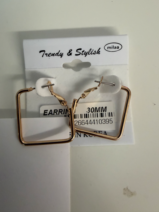 Retro square wire earrings