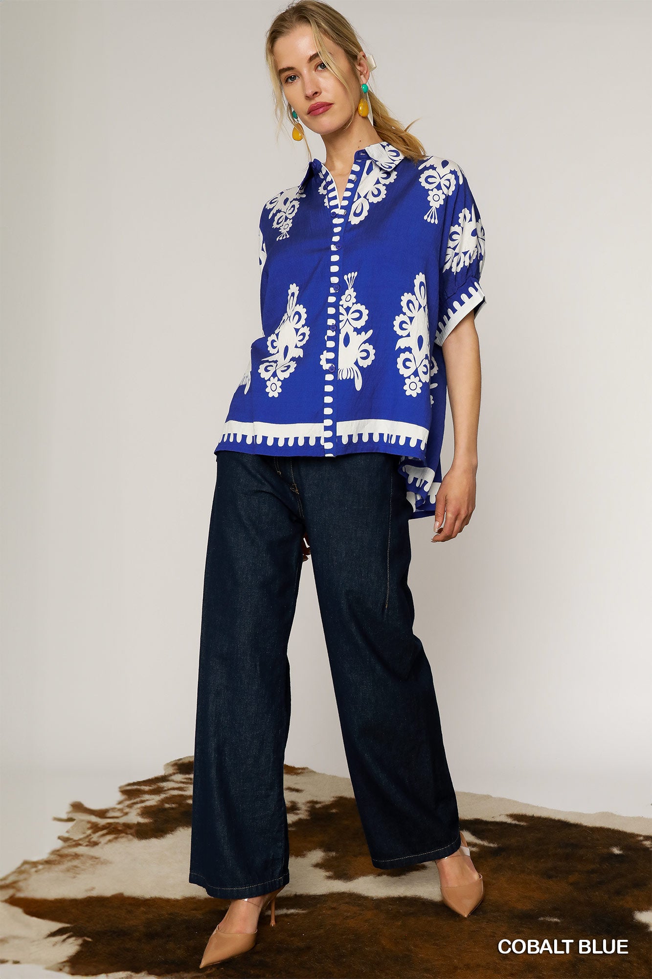 No lining abstract print oversized button down top