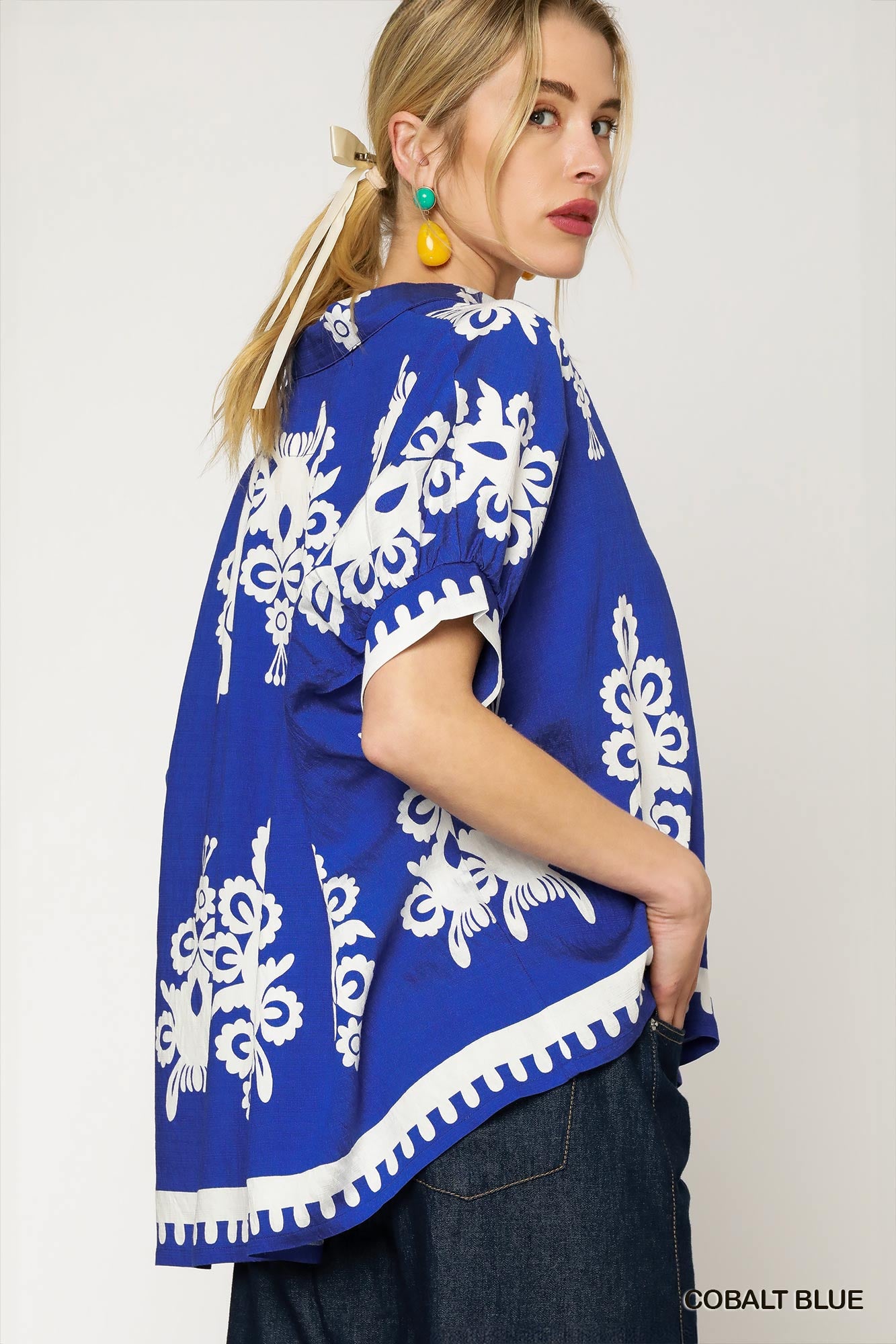 No lining abstract print oversized button down top