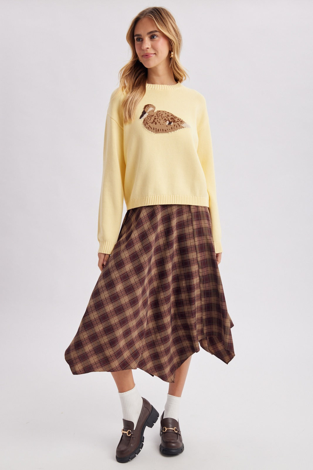 Duck graphic crew neck sweater with ribbed trim and drop shoulders