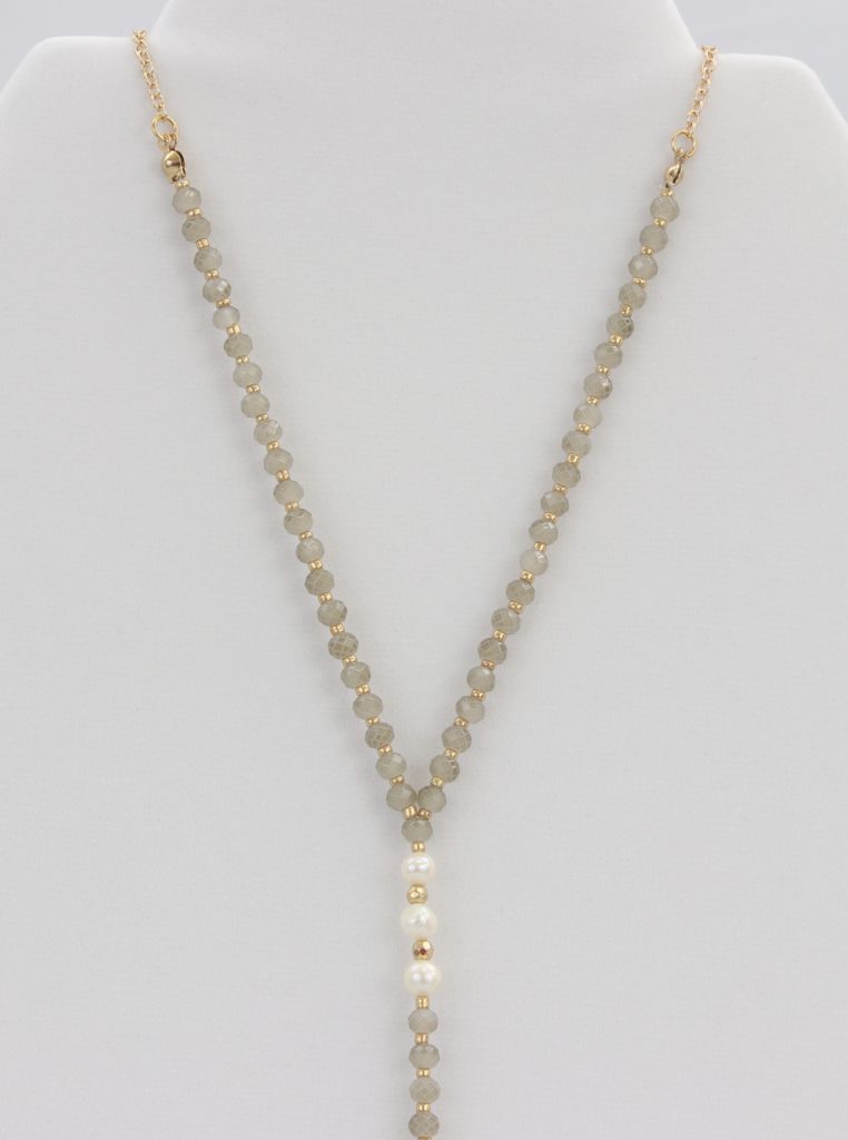 Adjustable rose-gold necklace with alternating beads/gems and hammered pendant Ivy and Pearl Boutique