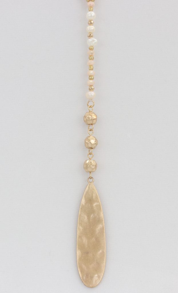 Adjustable rose-gold necklace with alternating beads/gems and hammered pendant Ivy and Pearl Boutique