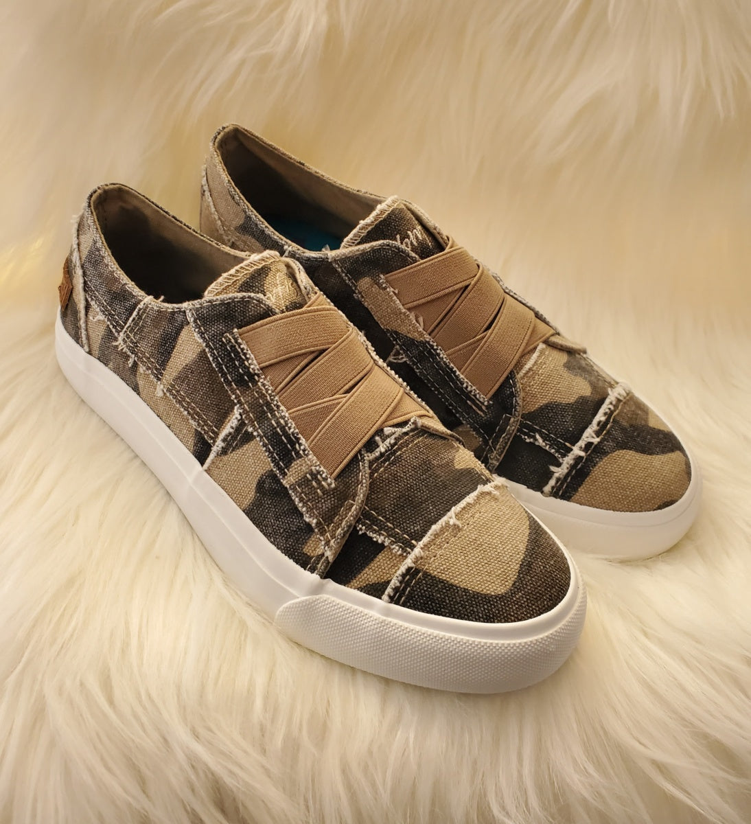 Blowfish Marley slip-on sneaker Ivy and Pearl Boutique 10.0