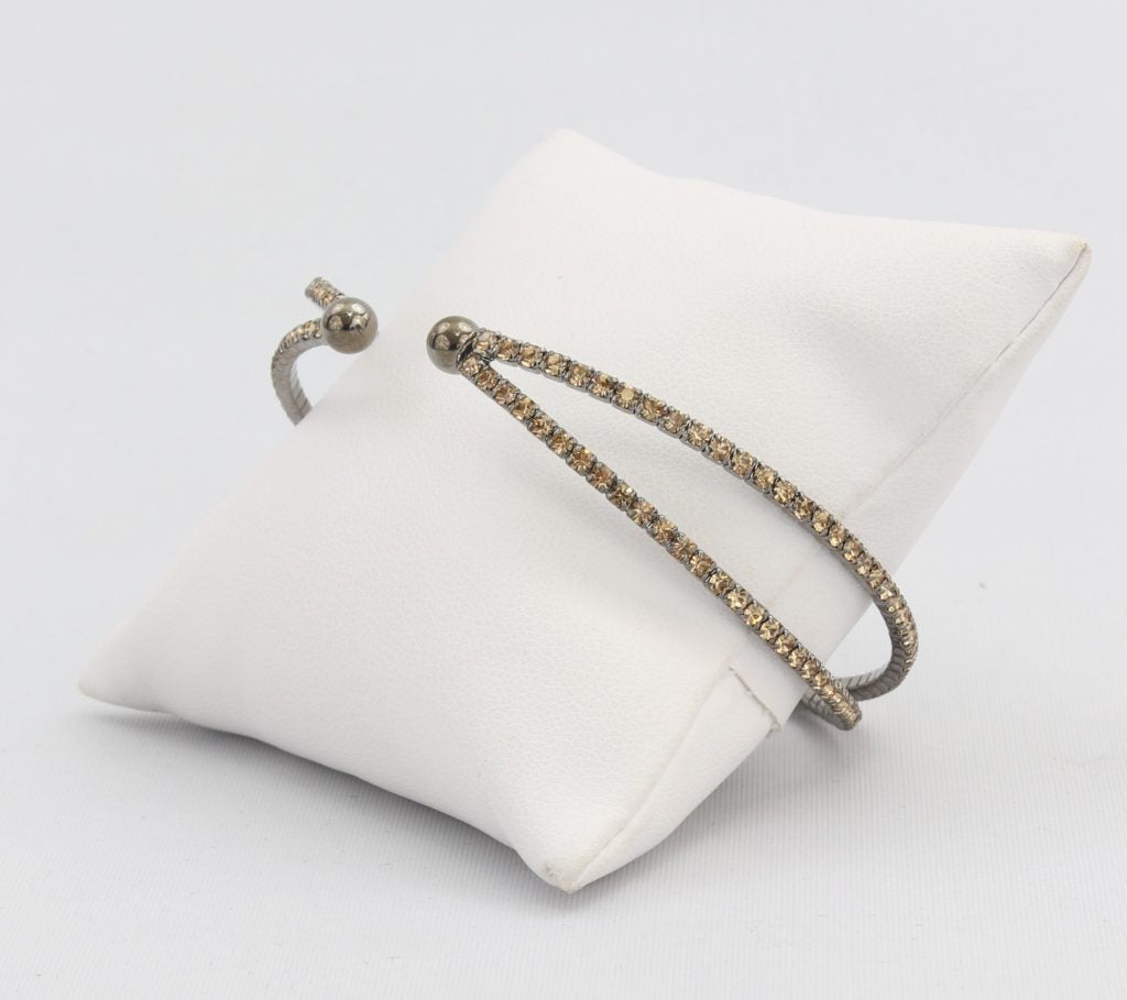 Criss-cross bracelet with inlaid simulated diamonds Ivy and Pearl Boutique