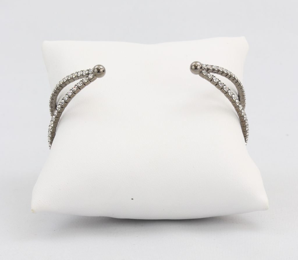 Criss-cross bracelet with inlaid simulated diamonds Ivy and Pearl Boutique