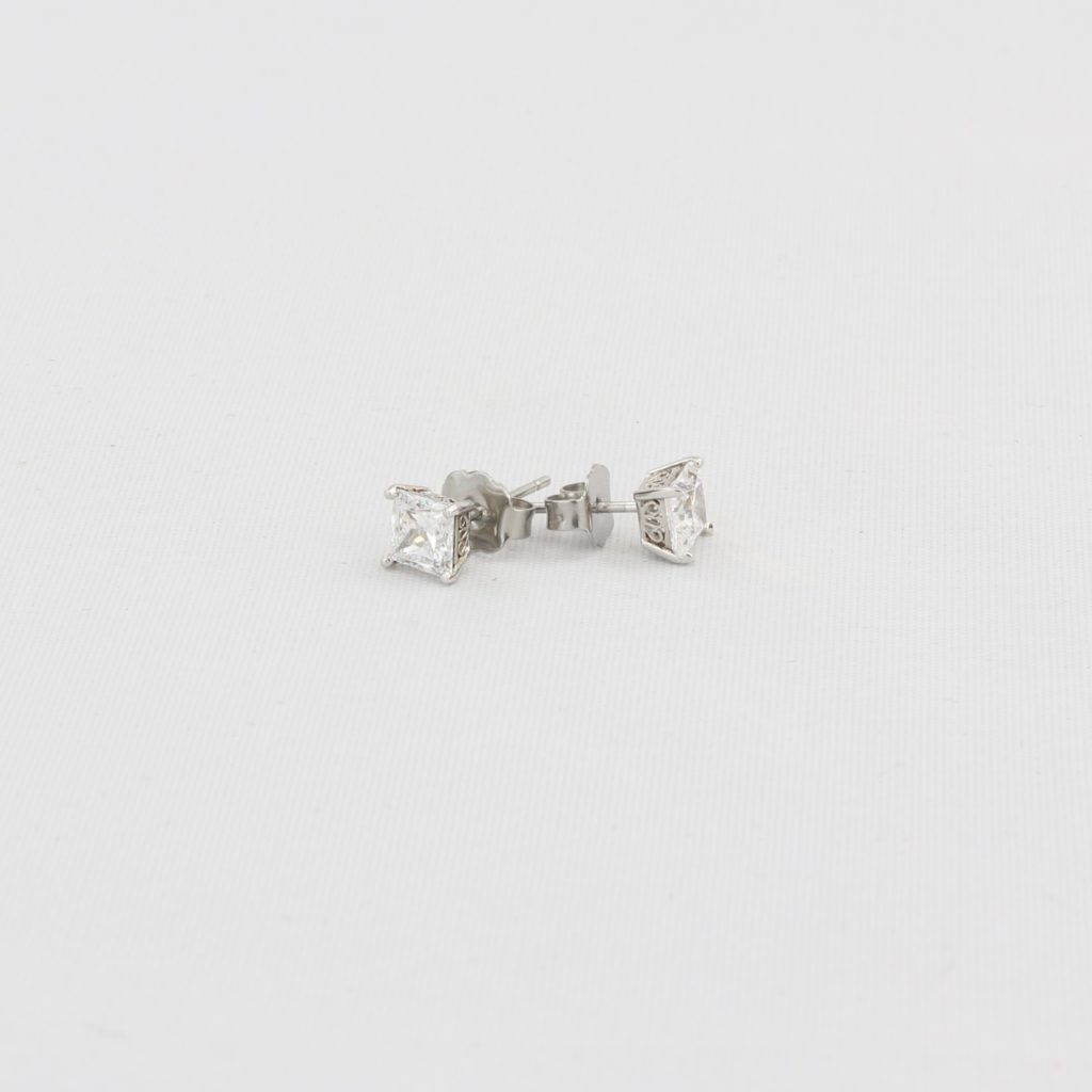 Bobby Schandra simulated diamond (Cubic Zirconia Diamond-quality Grade 5 ) stud earring (5mm) Ivy and Pearl Boutique