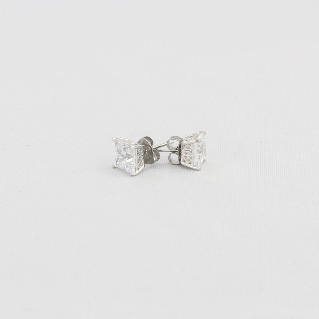 Bobby Schandra simulated diamond (Cubic Zirconia Diamond-quality Grade 5 ) stud earring (7mm) Ivy and Pearl Boutique