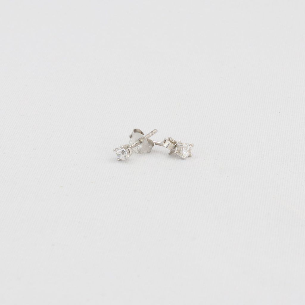 Bobby Schandra simulated diamond (Cubic Zirconia Diamond-quality Grade 5 ) stud earring (3mm) Ivy and Pearl Boutique