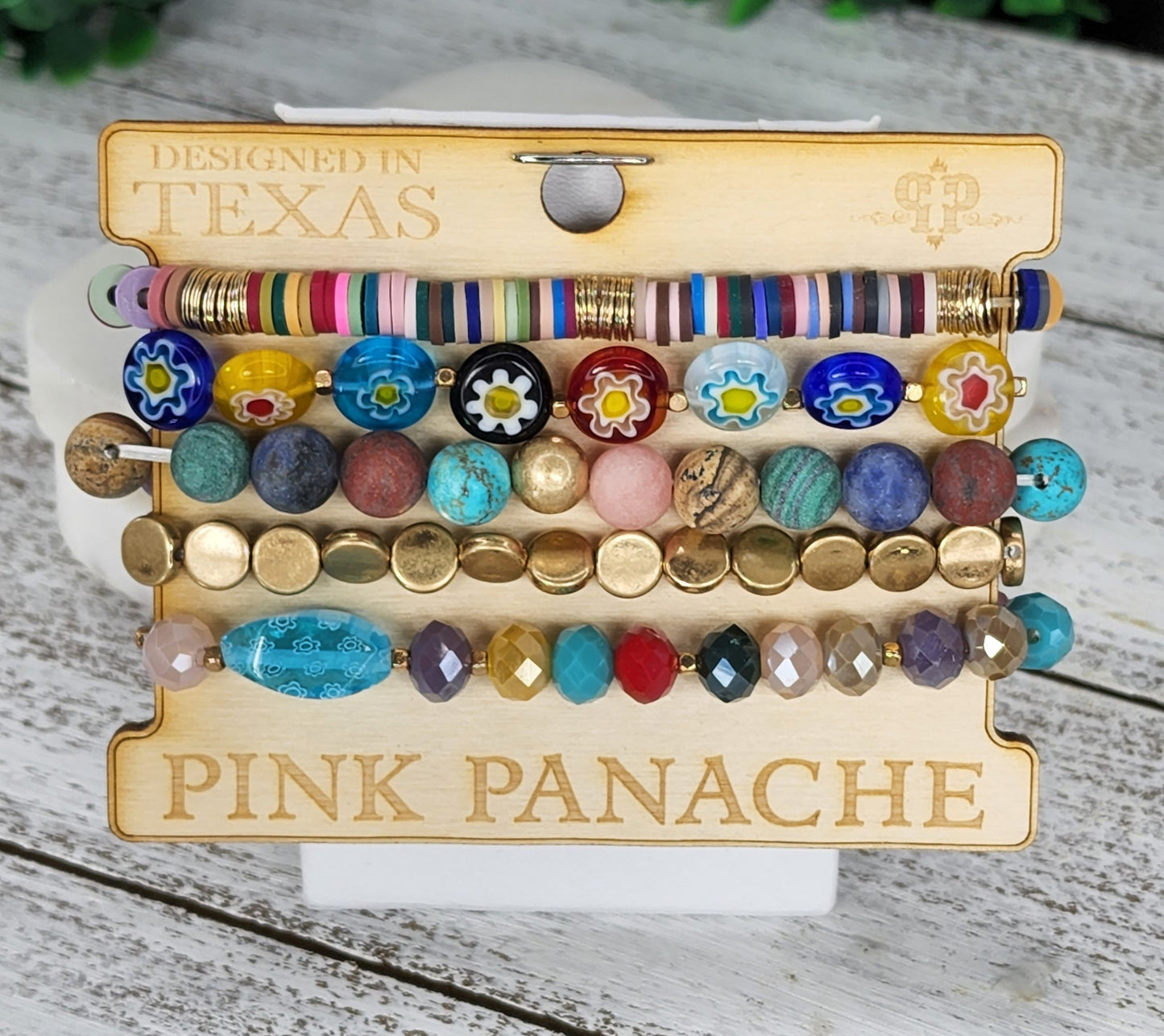 Elastic bracelet 5-band with multi-color discs and round stones with gold discs Ivy and Pearl Boutique