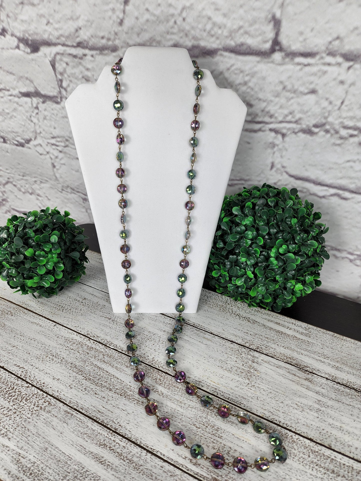 Faceted crystal on bronze wire necklace Ivy and Pearl Boutique