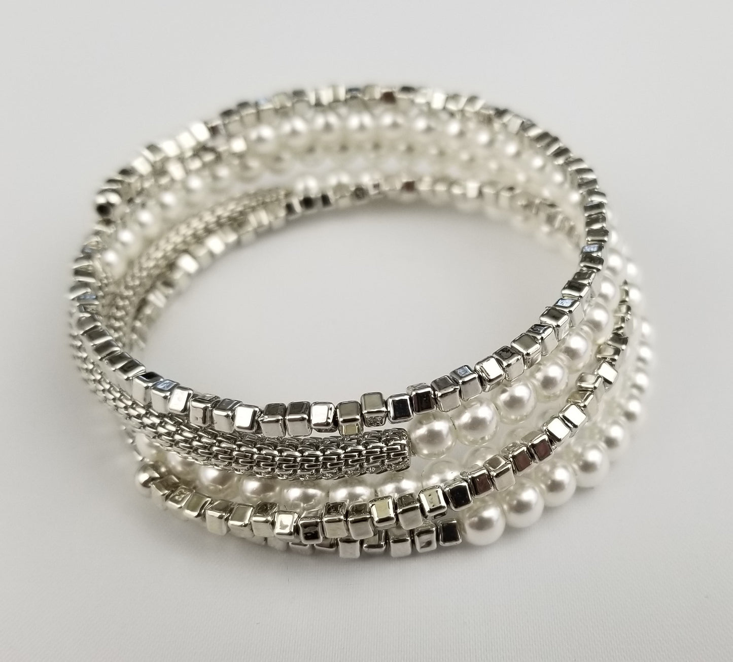 Faux pearl and beaded and box chain bracelet Ivy and Pearl Boutique
