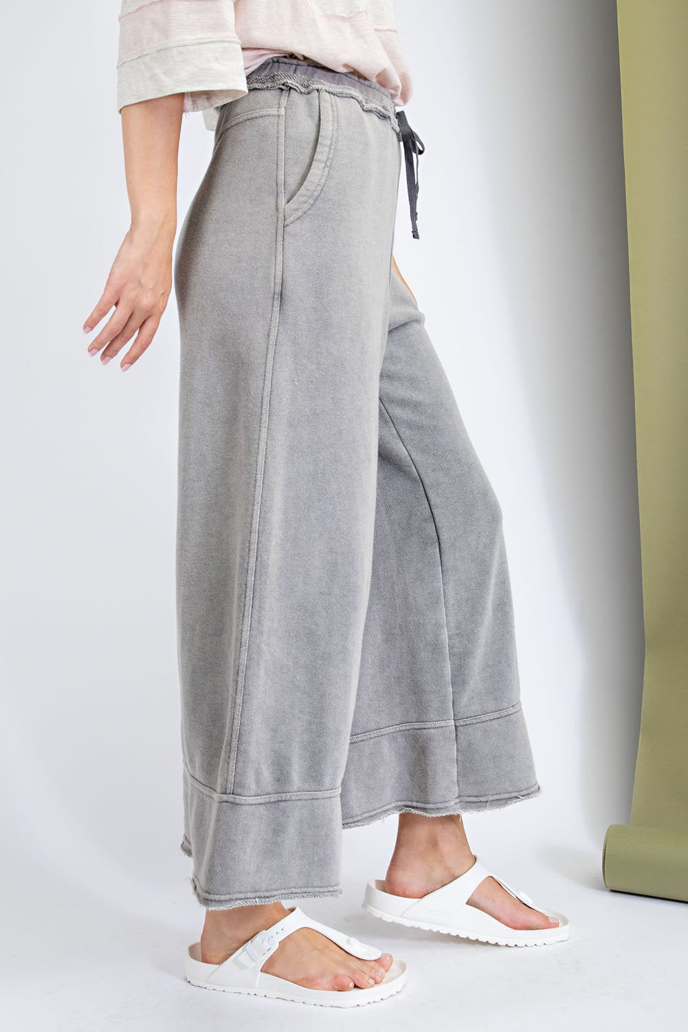 Garment Dye Terry Knit Bottom with Frayed Hems Ivy and Pearl Boutique Light ash S