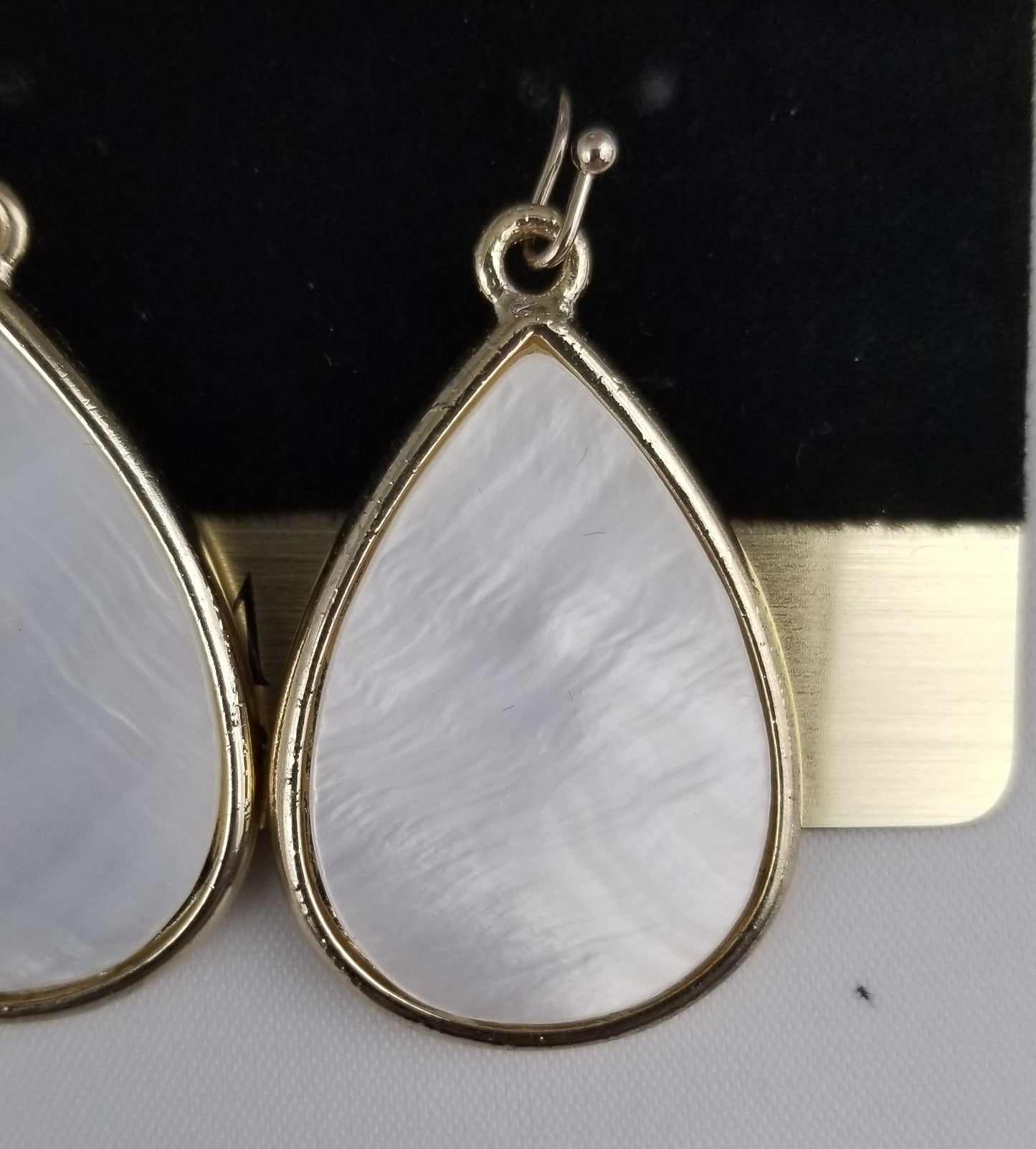 Golden teardrop faux-pearl stone earring Ivy and Pearl Boutique