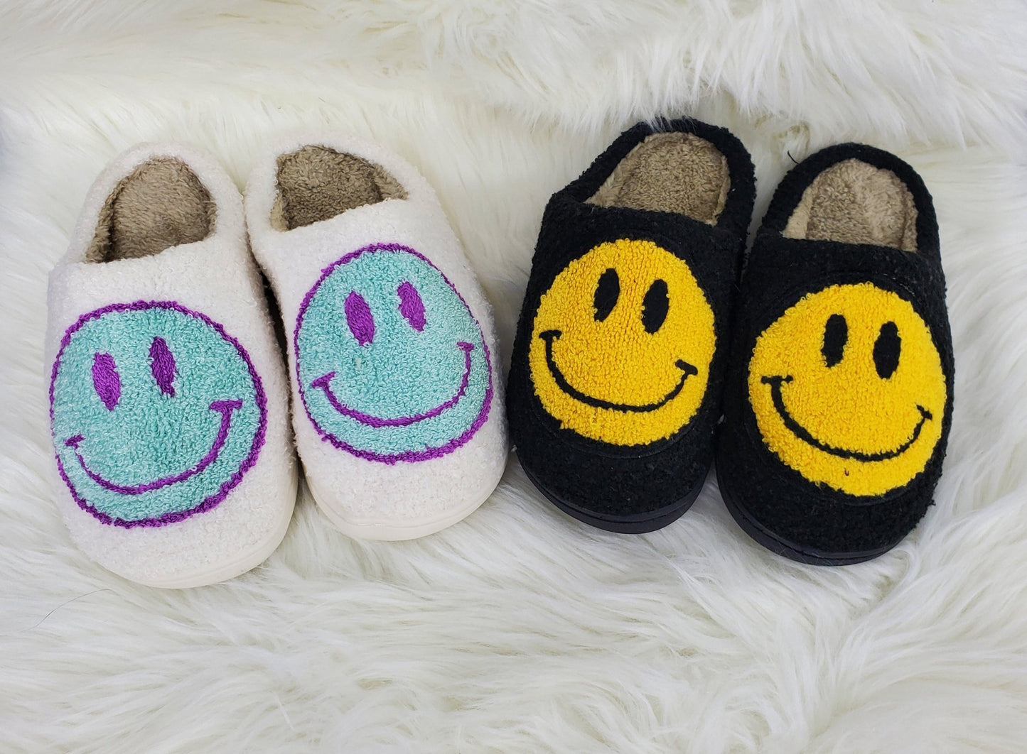 Happy face slippers Ivy and Pearl Boutique Black 5-6