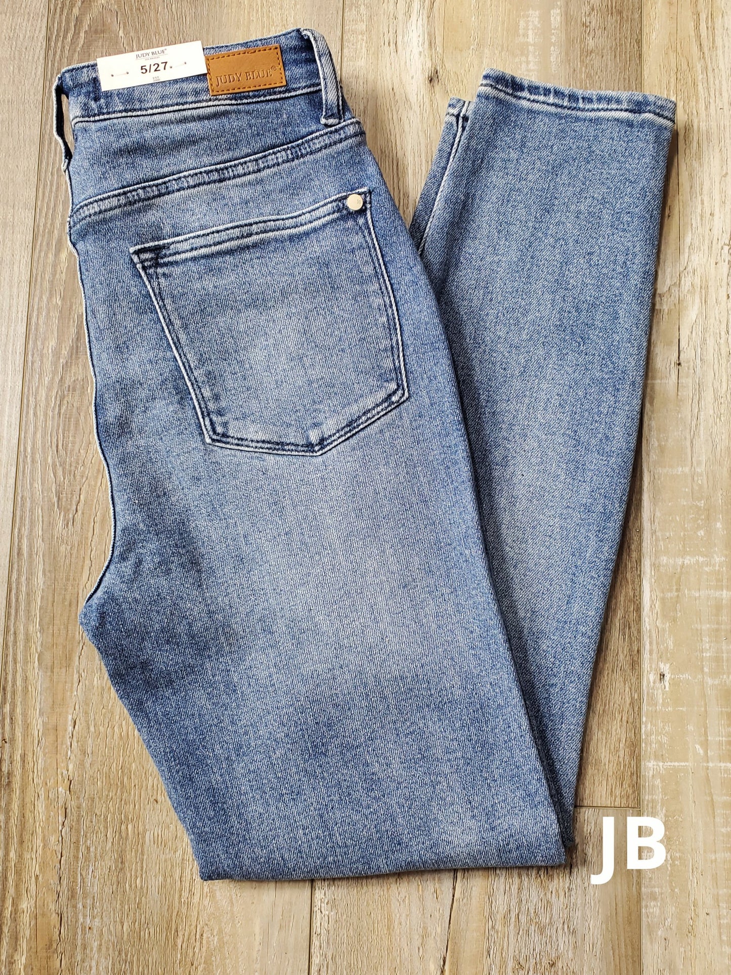Judy Blue Hi-waist relaxed fit jeans Ivy and Pearl Boutique