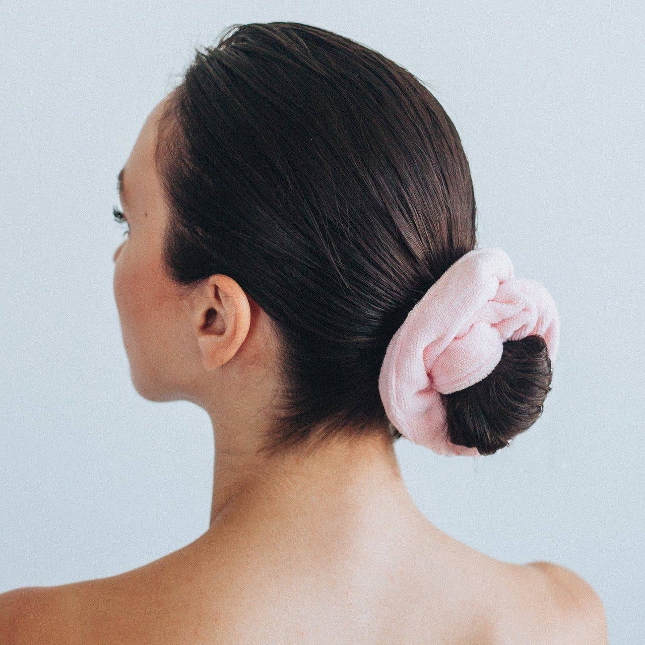 Microfiber Scrunchies - Package of 2 Kitsch Microfiber Towel Hair Scrunchies with Travel Pouch Kitsch