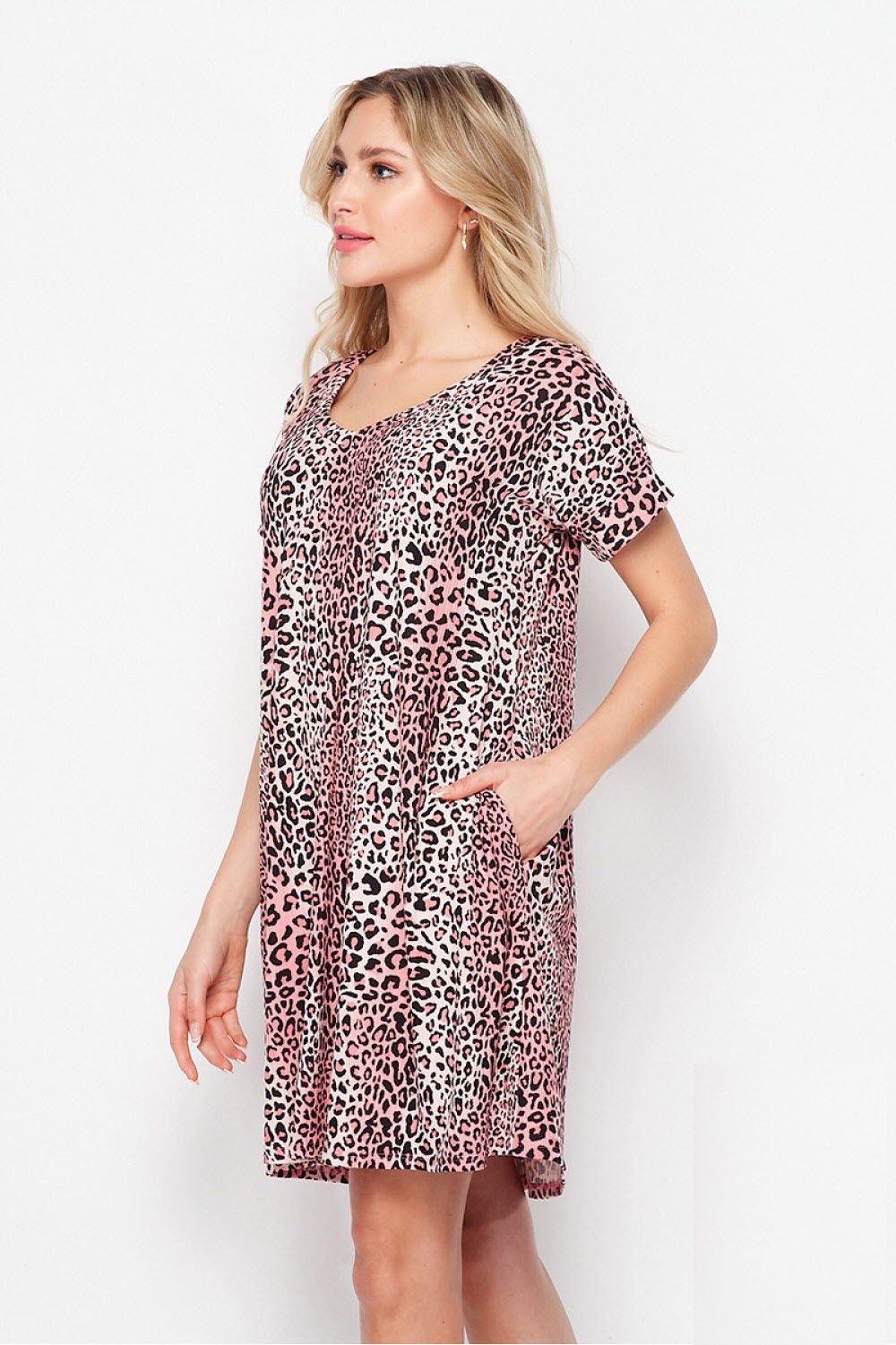 Pink leopard dress with pockets Ivy and Pearl Boutique