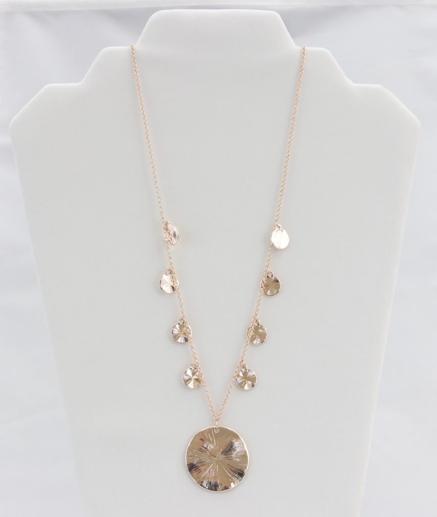 Rose gold hammered-disc necklace Ivy and Pearl Boutique