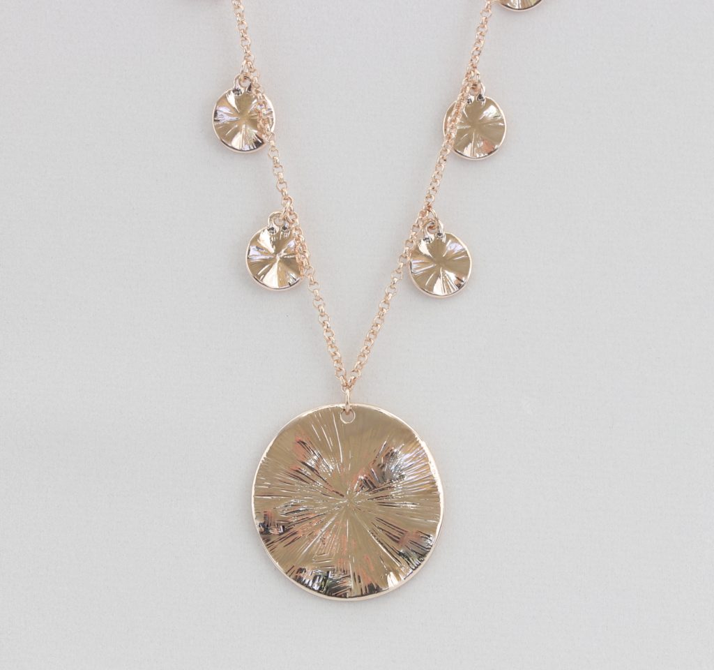 Rose gold hammered-disc necklace Ivy and Pearl Boutique