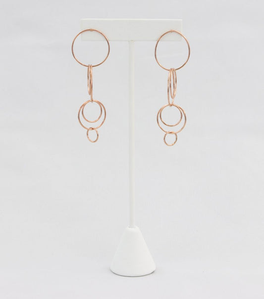 Rose gold linked-hoop earring  Ivy and Pearl Boutique