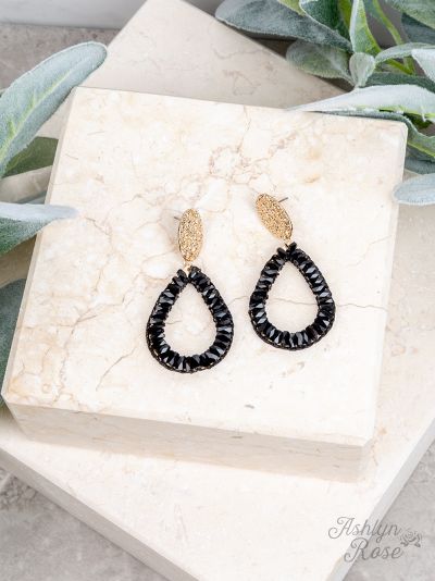 So In Style drop earrings  Ivy and Pearl Boutique Black
