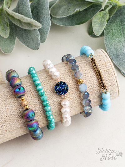 So put together bracelet set Ivy and Pearl Boutique