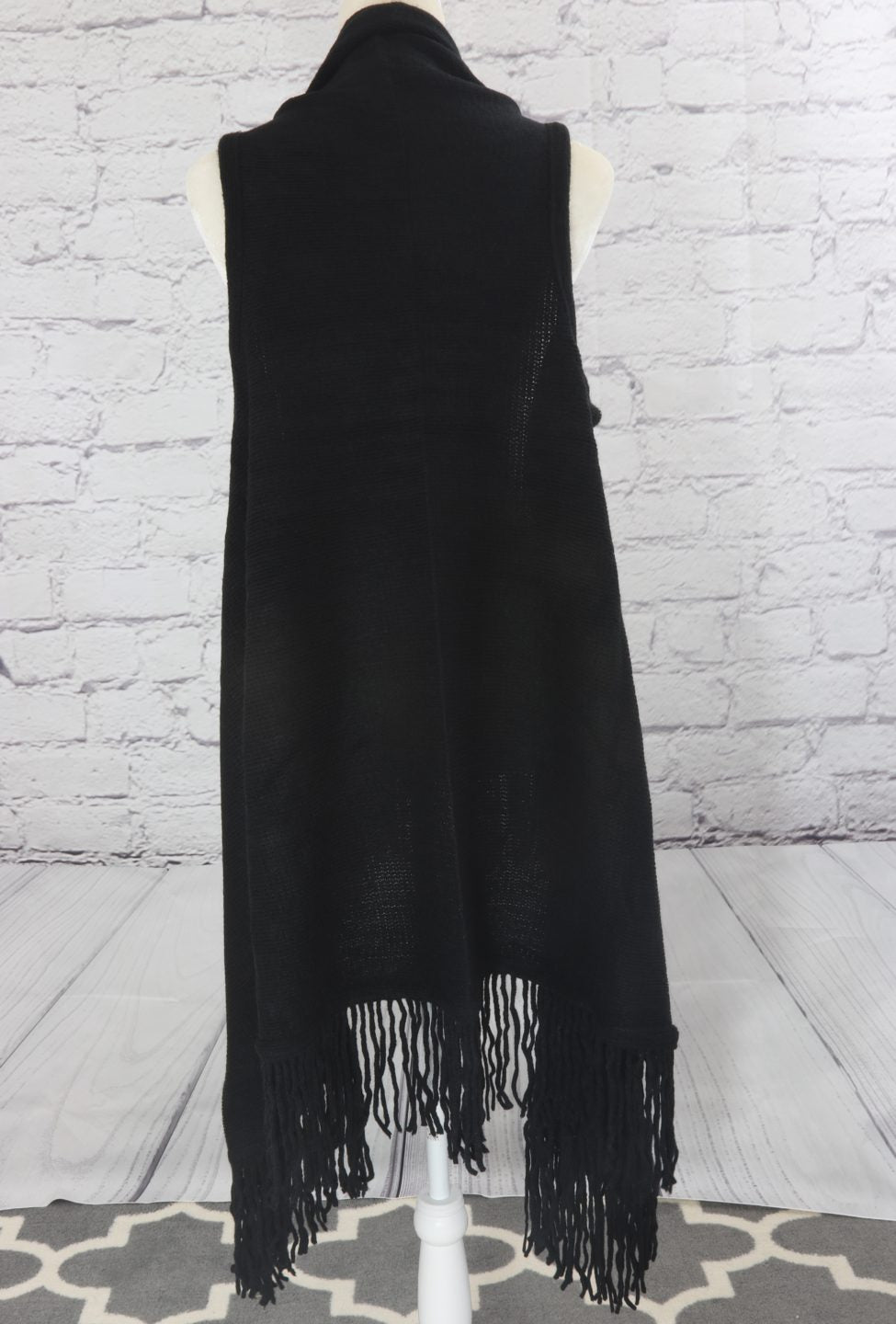 Solid fringe knit vest Ivy and Pearl Boutique