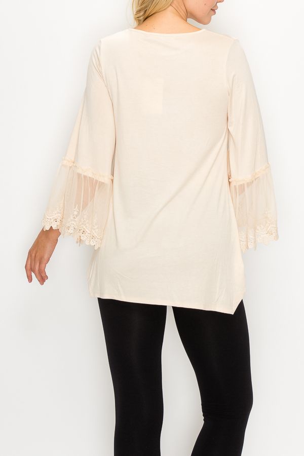 Tunic top with lace trim on sleeves Ivy and Pearl Boutique