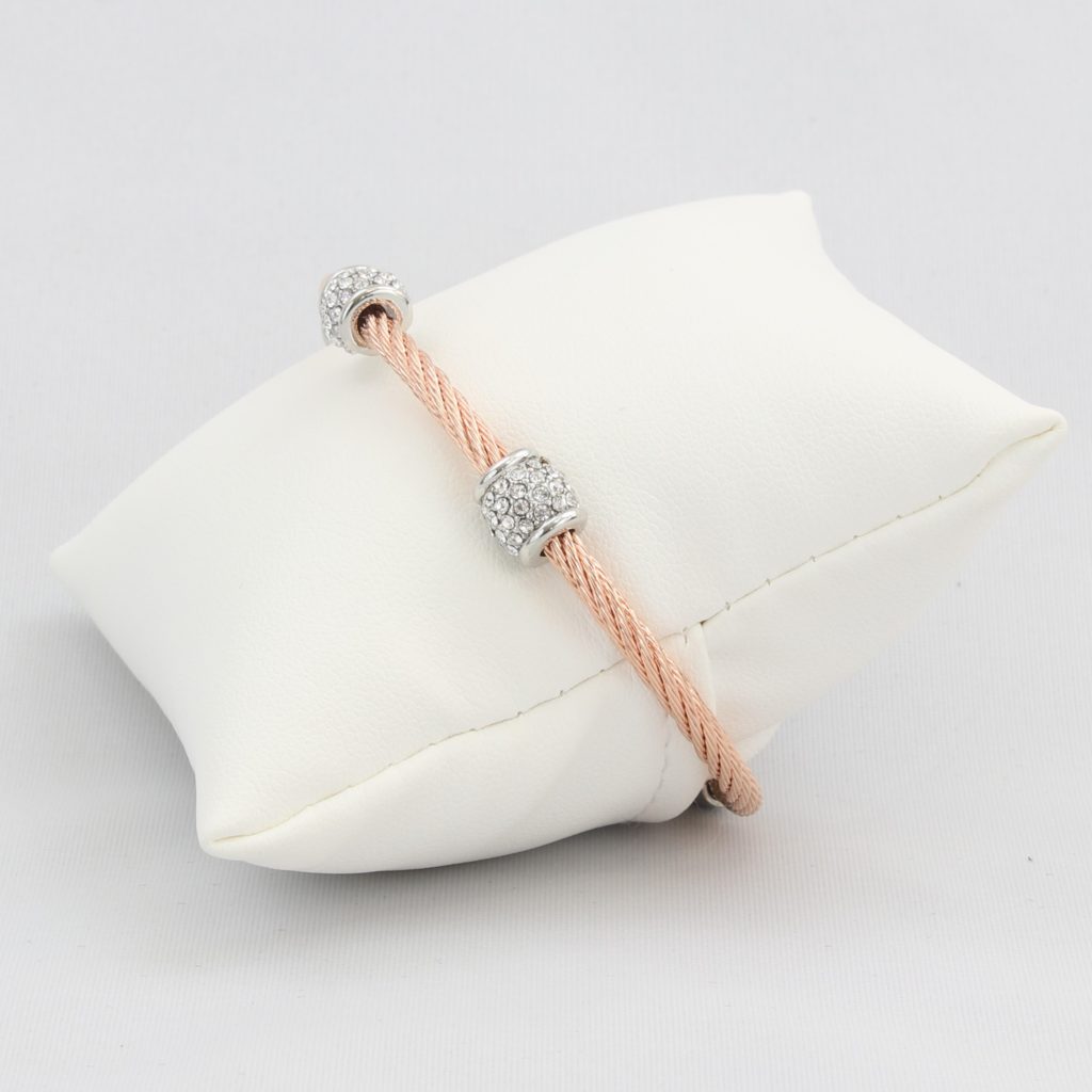 Twisted cable bracelet with barrel-clusters of synthetic diamonds and magnetic clasp Ivy and Pearl Boutique
