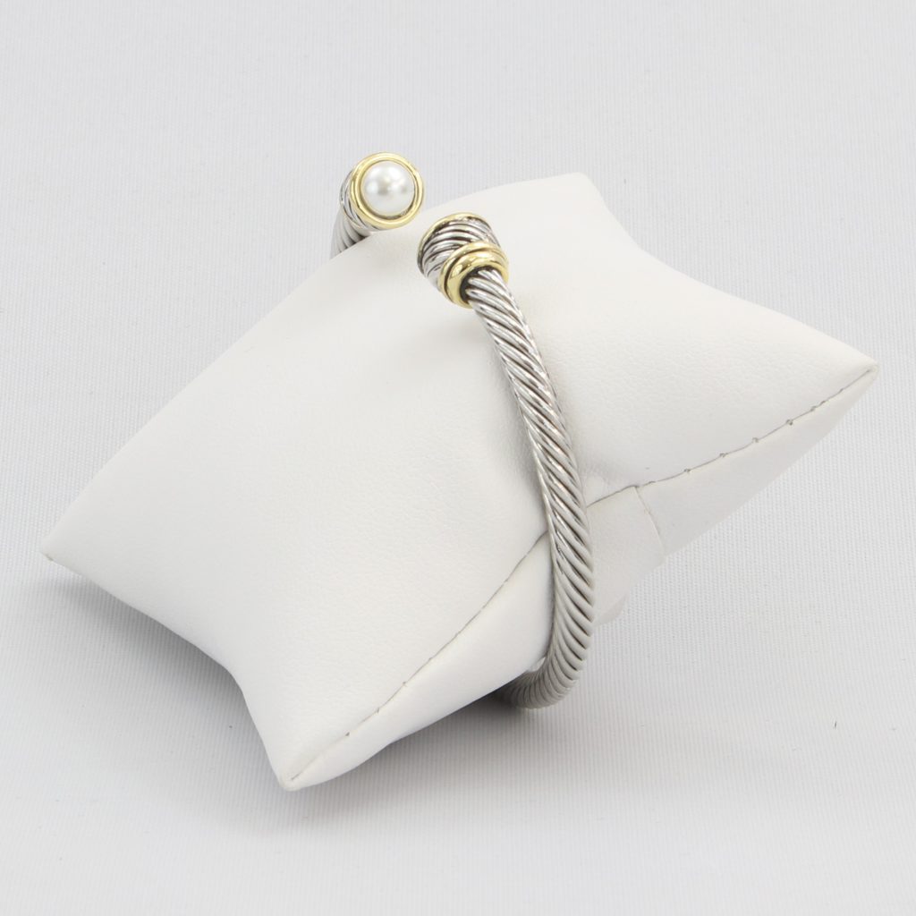 Rope cuff bracelet with gold inlay and colored gemstone Ivy and Pearl Boutique