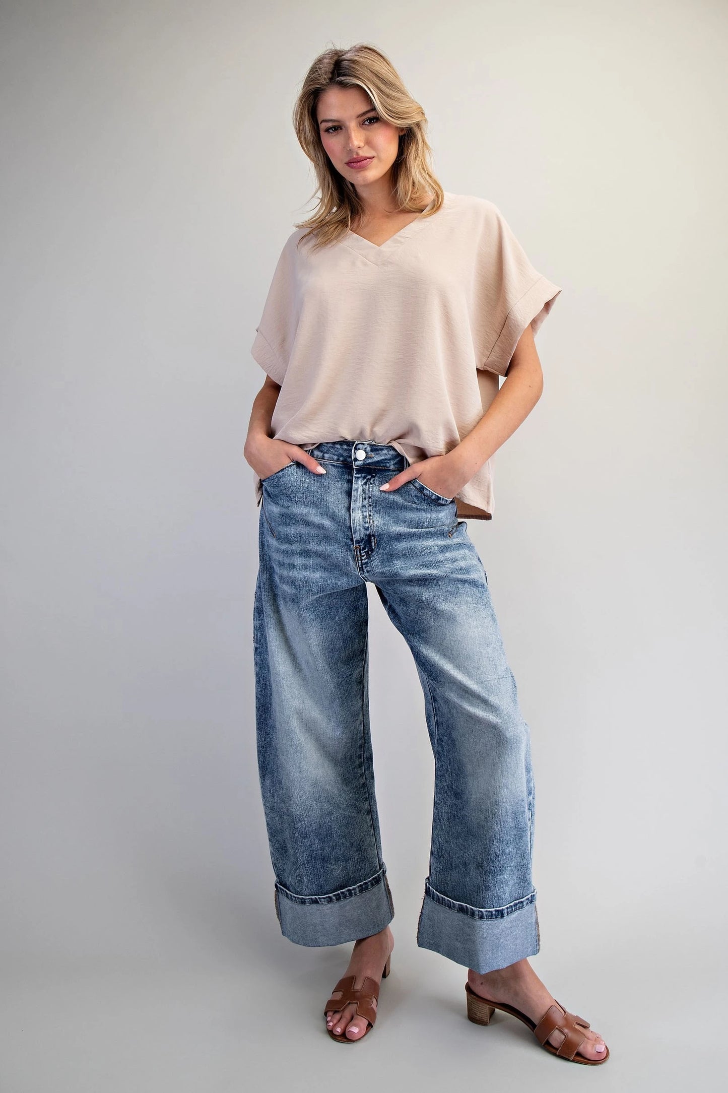 Solid V-Neck Short Sleeve Blouse ✨