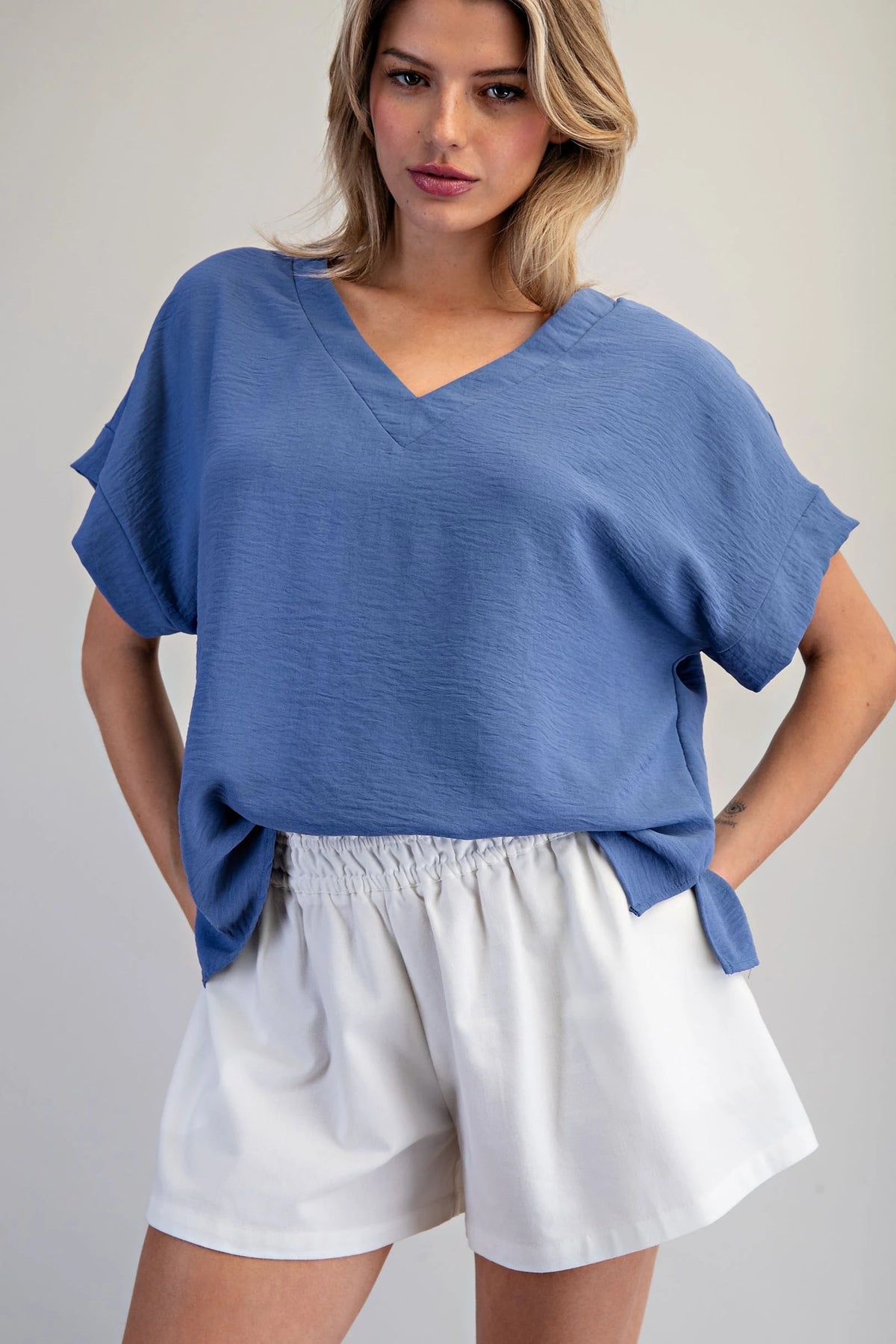 Solid V-Neck Short Sleeve Blouse ✨