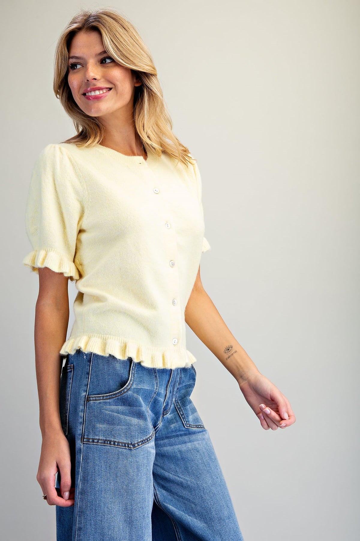 Ruffle Trim Short Sleeve Cardigan