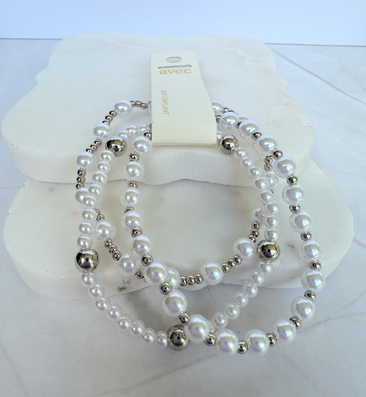 Pearls and beads bracelet set