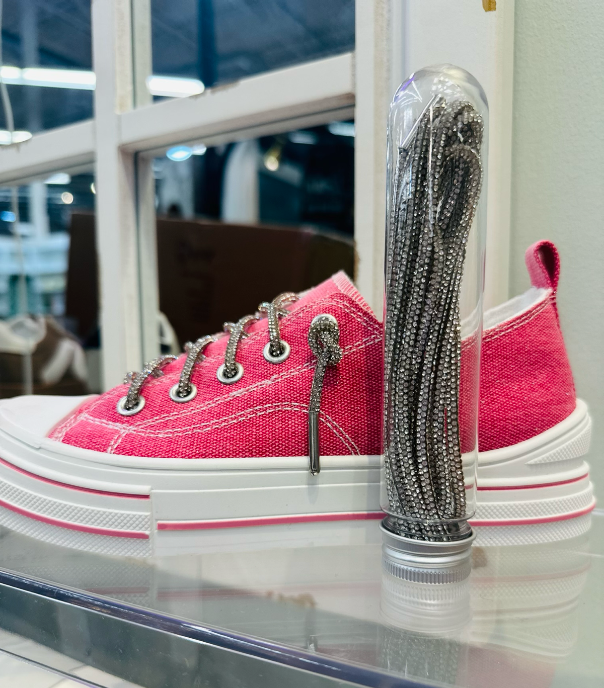 Suzie Q sparkle shoestrings