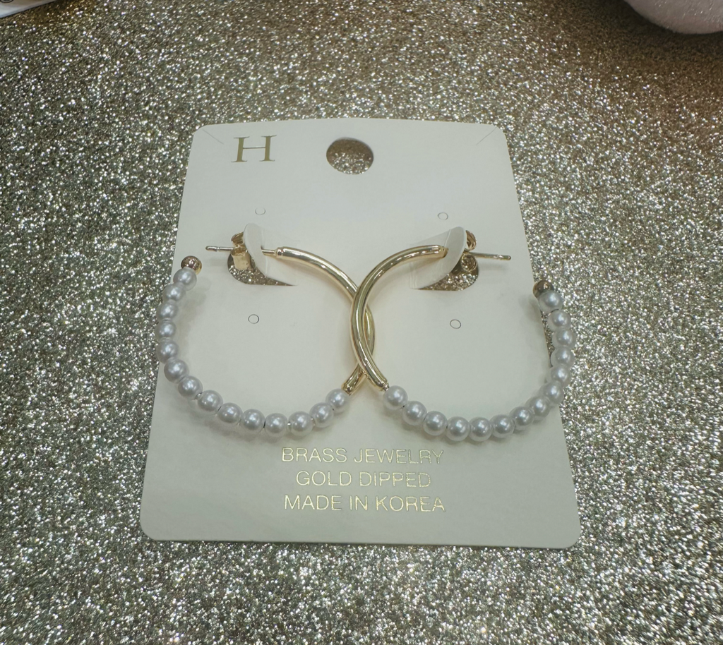 Suzie Q Gold and pearl earrings