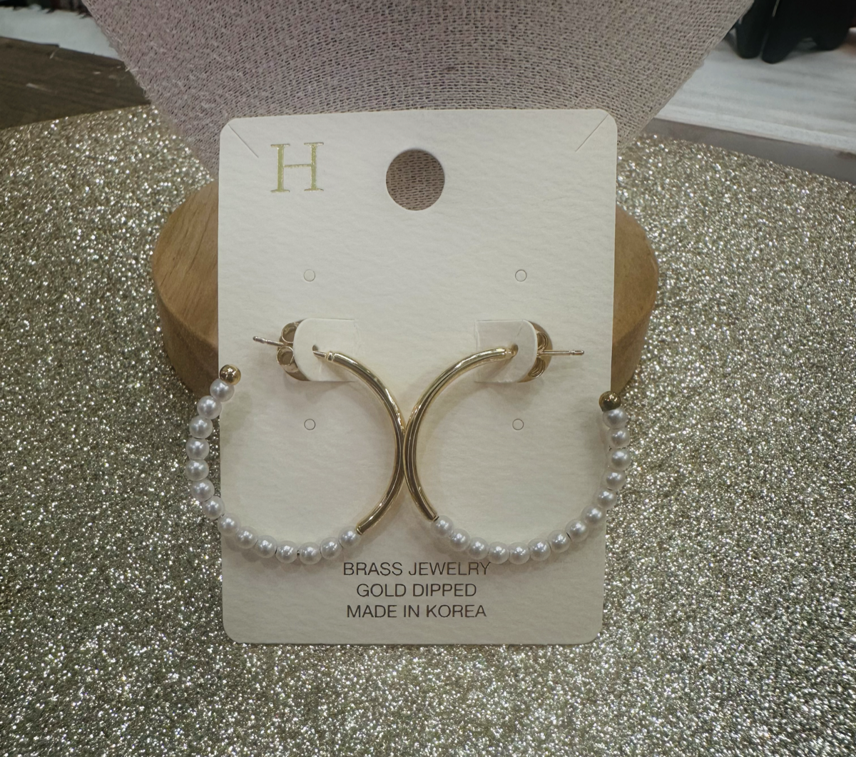 Suzie Q Gold and pearl earrings