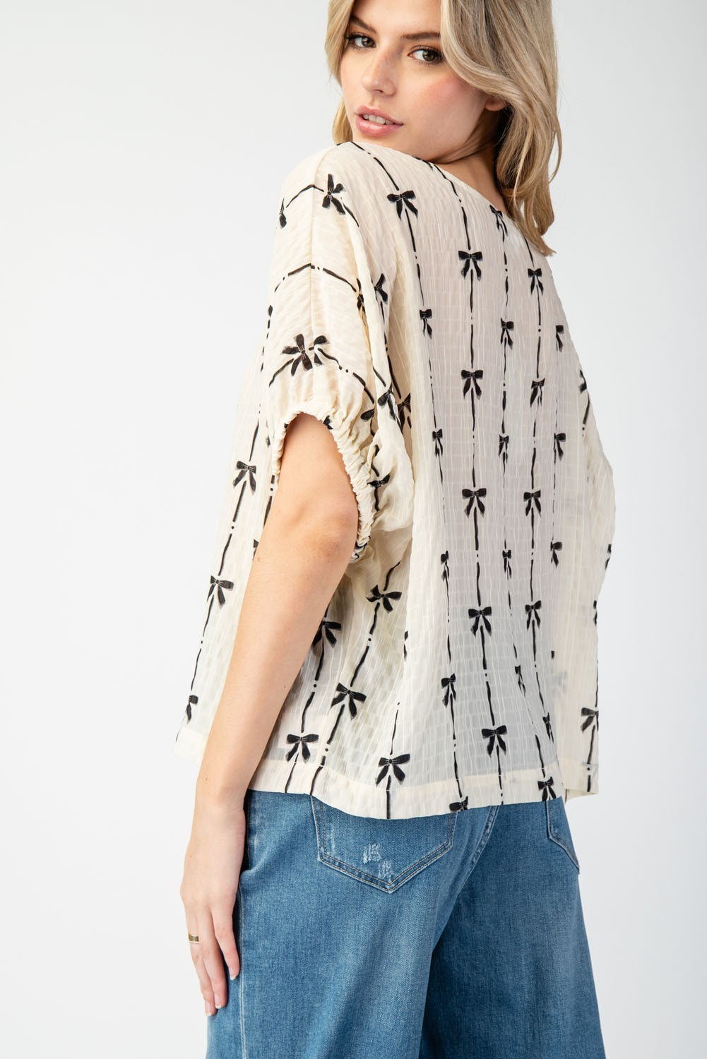 Bow printed short sleeve top